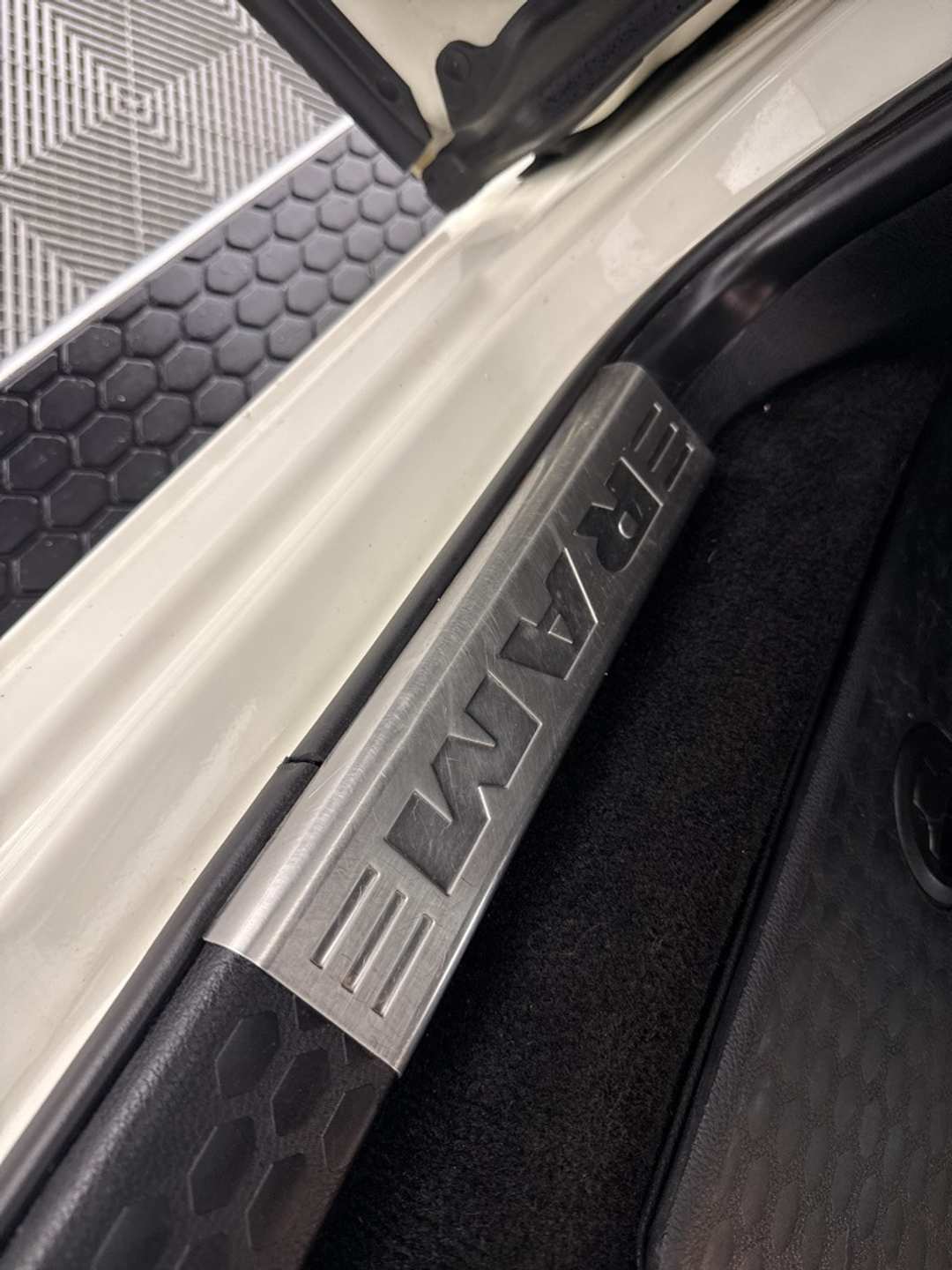 2017 Ram 1500 Limited - Image 24