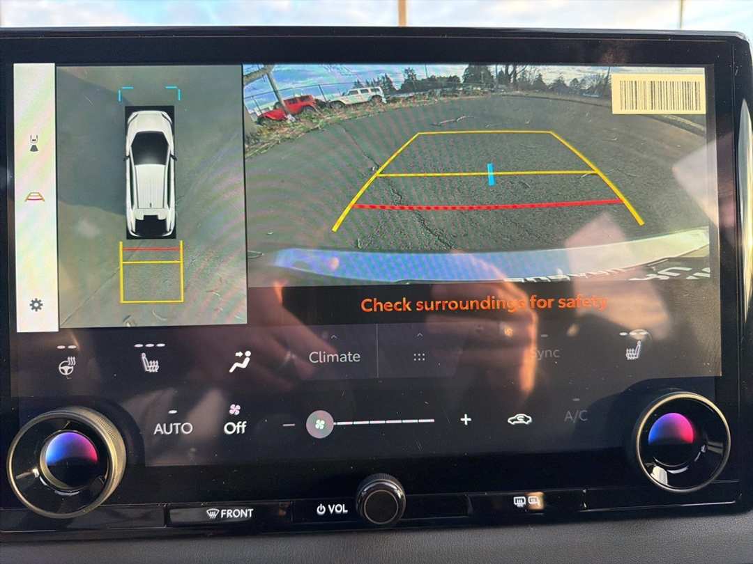 2026 Subaru Solterra Limited - Image 38