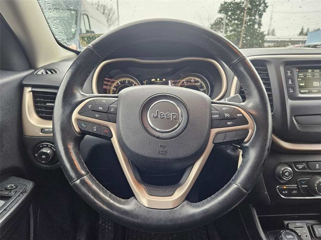 2016 Jeep Cherokee Latitude - Image 15