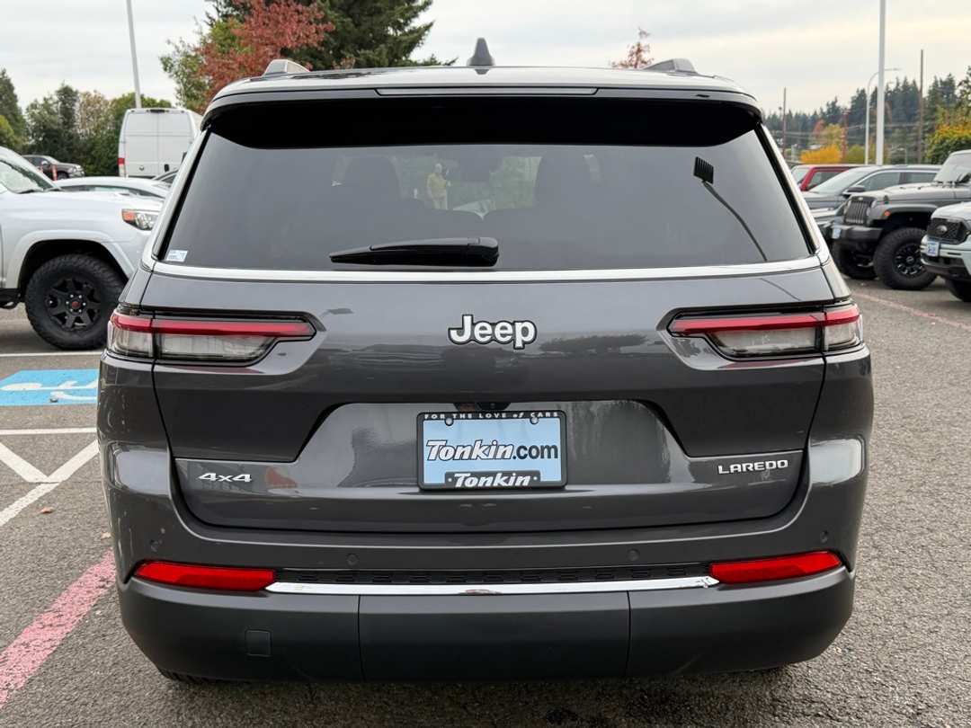 2025 Jeep Grand Cherokee L Laredo - Image 7