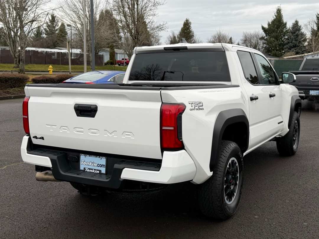 2024 Toyota Tacoma TRD OffRoad - Image 7