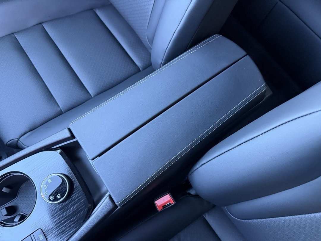 2026 Nissan Rogue Dark Armor - Image 23