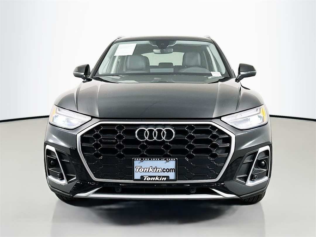 2022 Audi Q5 45 S line Premium - Image 2