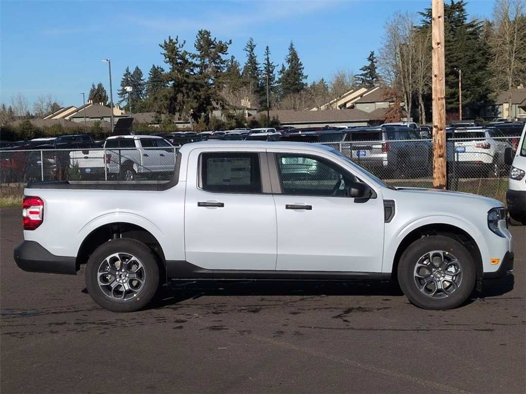 2026 Ford Maverick XLT - Image 6