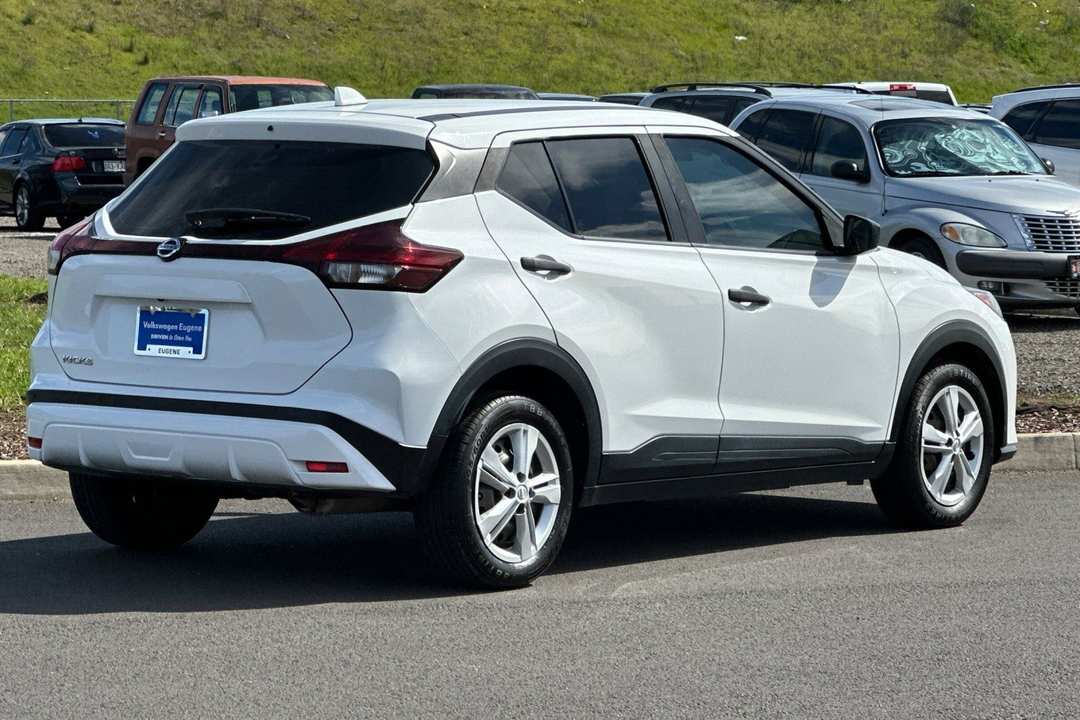 2021 Nissan Kicks S - Image 3