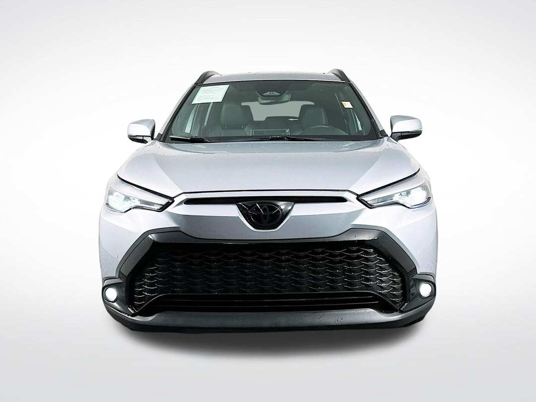 2024 Toyota Corolla Cross Hybrid XSE - Image 2