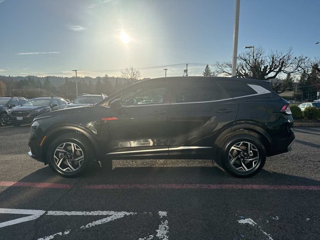 2024 Kia Sportage LX - Image 4