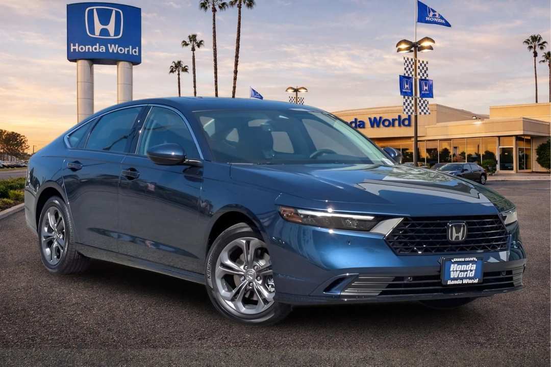 2026 Honda Accord EXL - Image 2