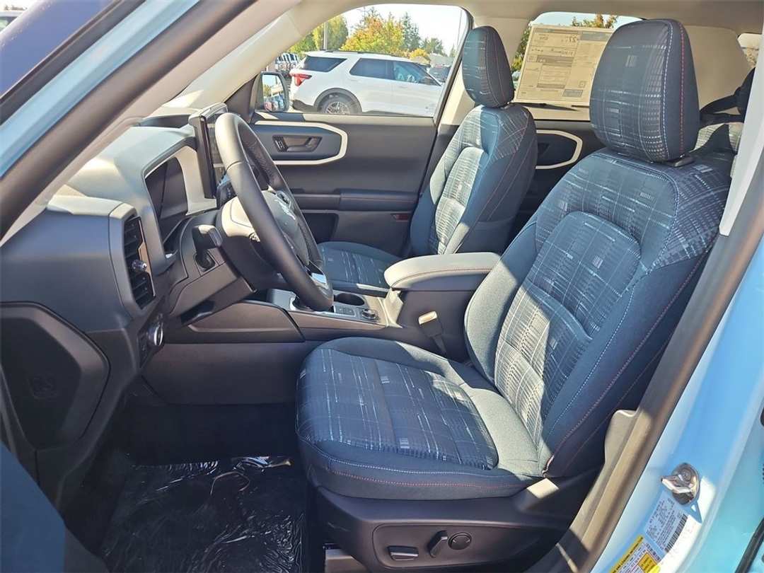 2025 Ford Bronco Sport Heritage - Image 13