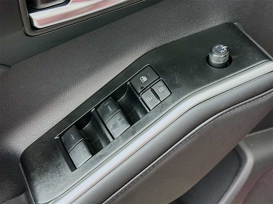 2026 Toyota Highlander XSE - Image 18