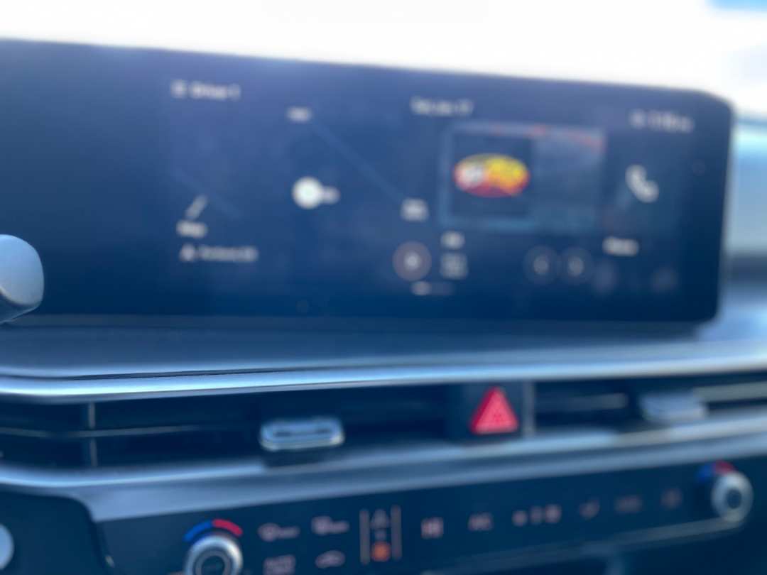 2024 Kia Sorento S - Image 15