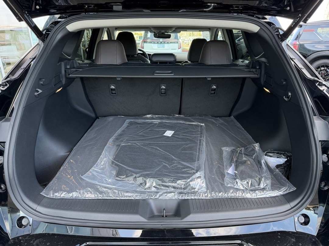 2026 Nissan Murano Platinum - Image 10