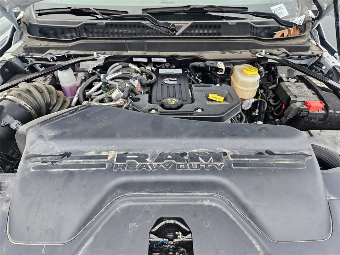 2025 Ram 3500 Limited - Image 40