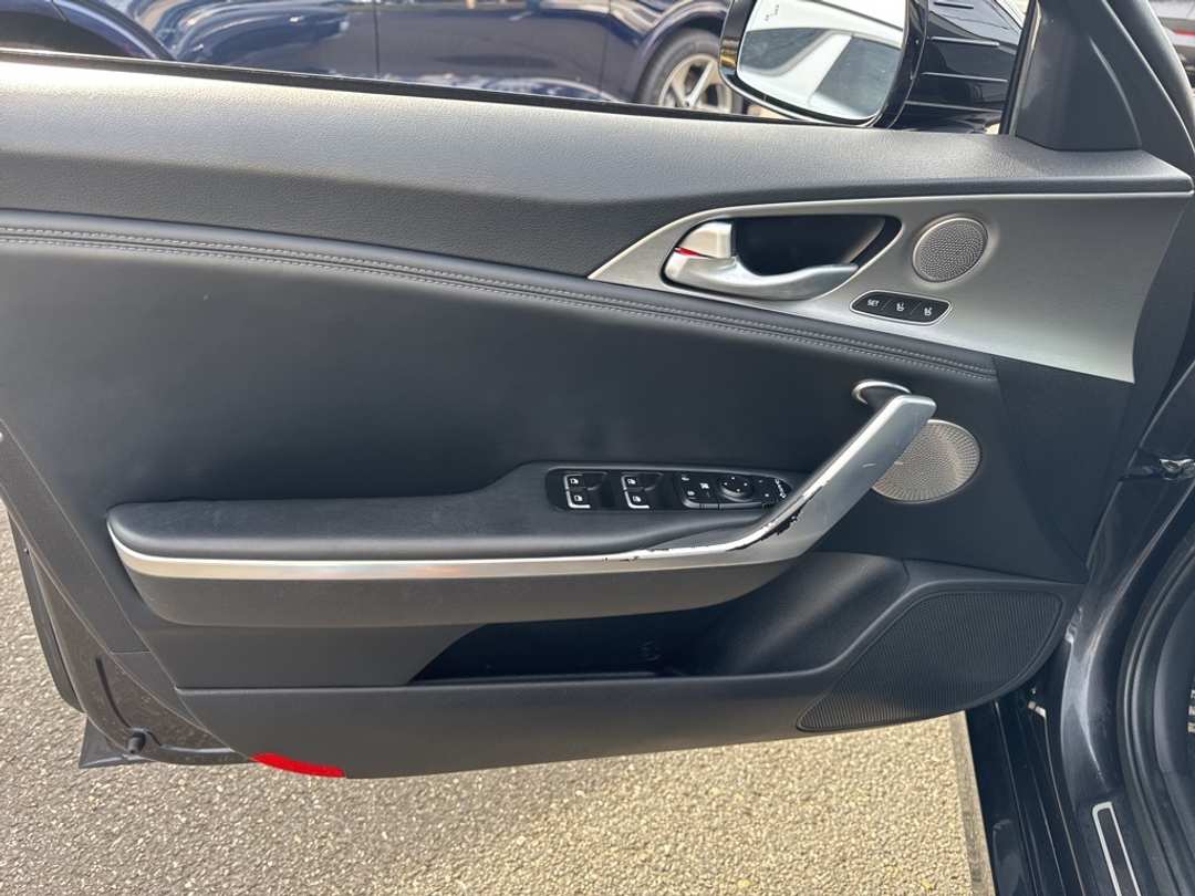 2019 Kia Stinger GT2 - Image 14