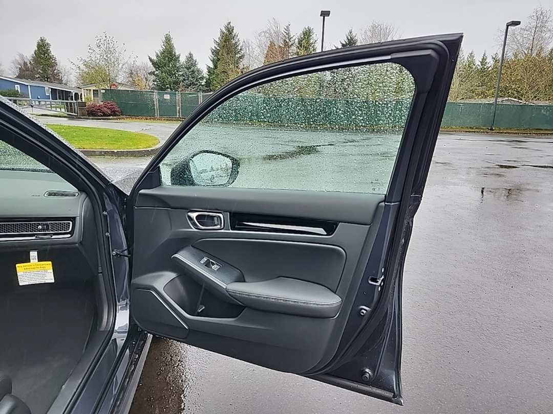 2026 Honda Civic Sport Touring - Image 27