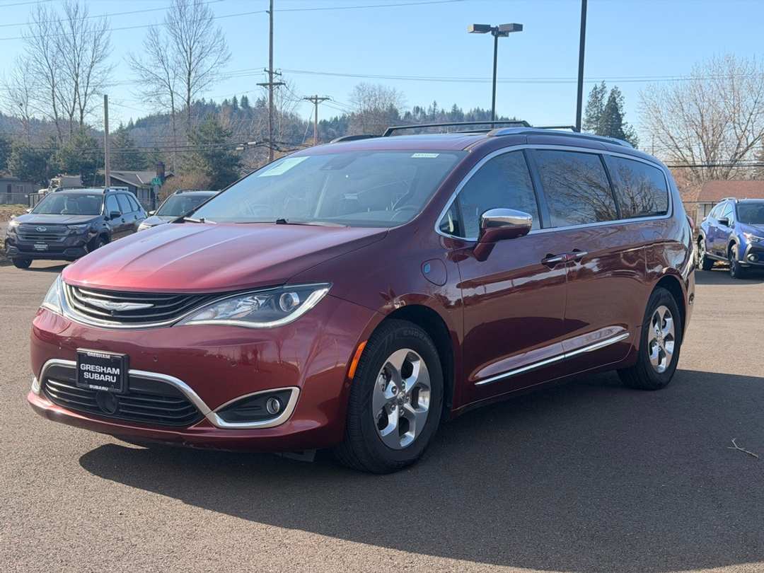 2018 Chrysler Pacifica Limited - Image 3