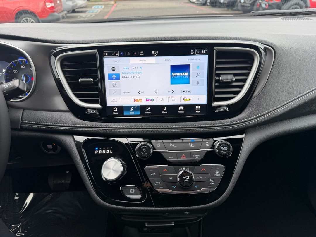 2026 Chrysler Pacifica Select - Image 22