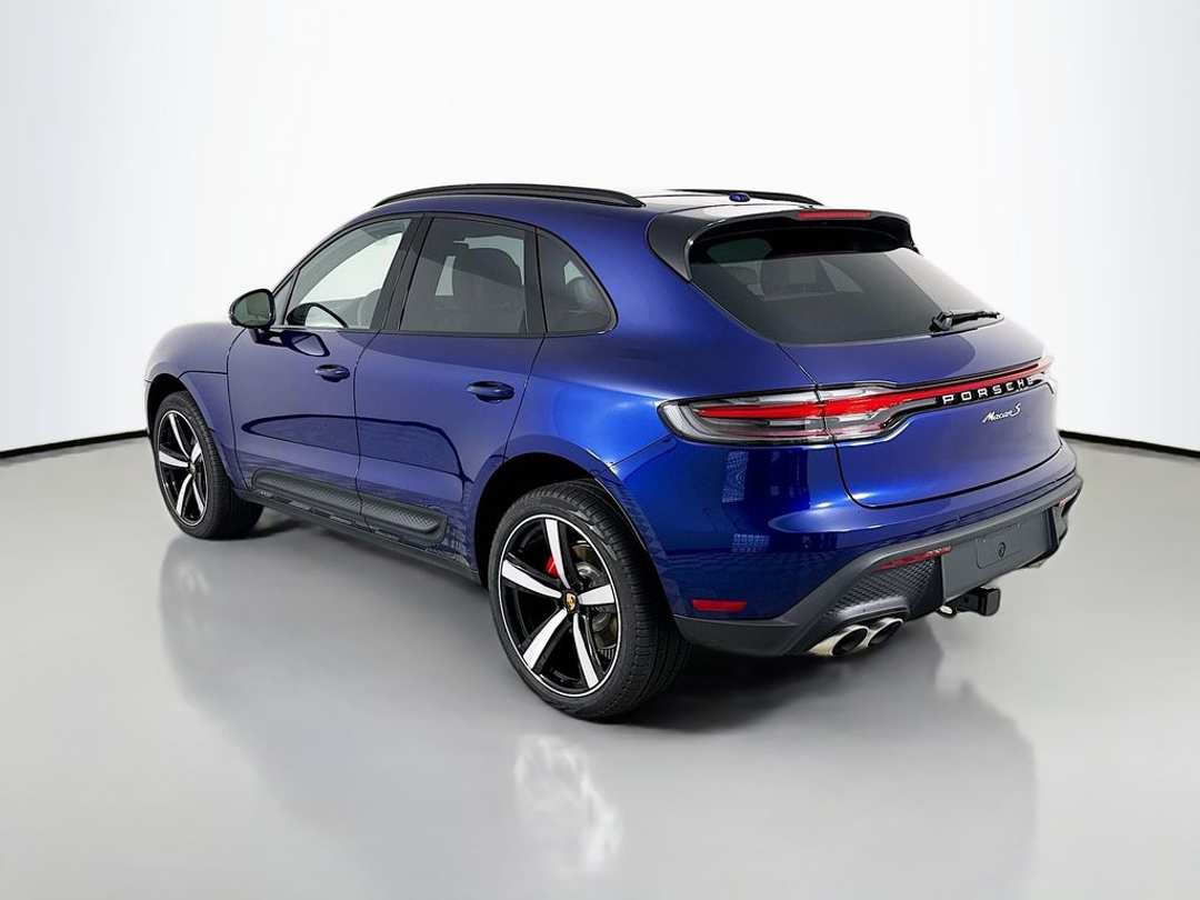2026 Porsche Macan S - Image 3