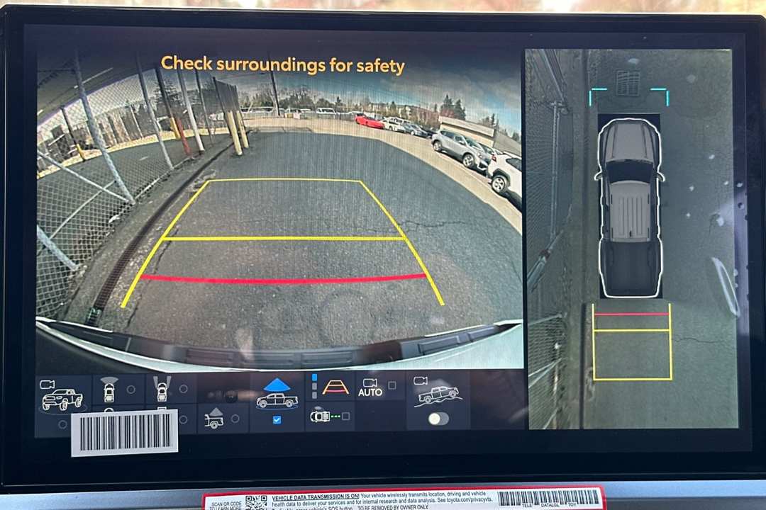 2025 Toyota Tacoma TRD OffRoad - Image 18