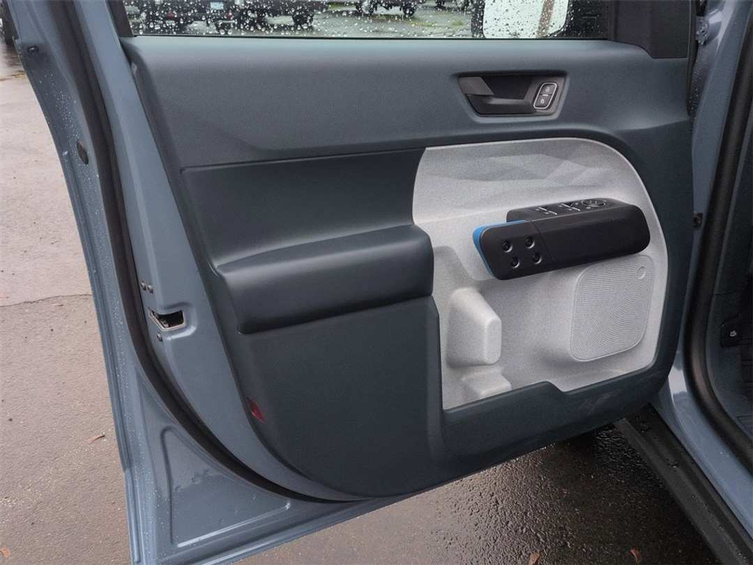 2026 Ford Maverick XLT - Image 9