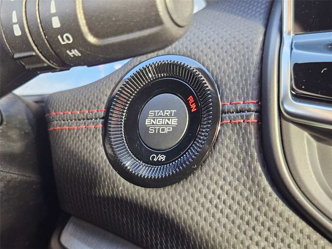 2026 Jeep Compass Trailhawk - Image 17