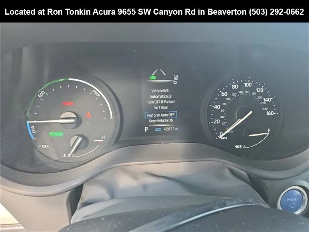 2023 Toyota Sienna LE - Image 9