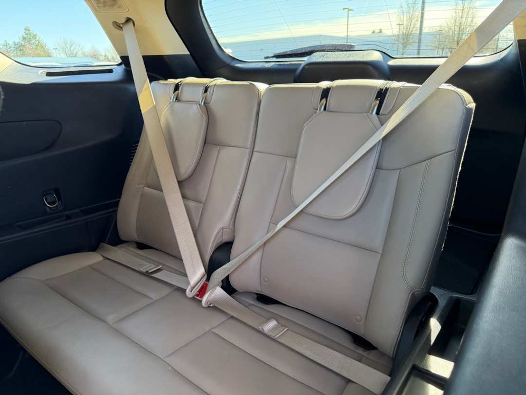 2022 Ford Explorer Limited - Image 33