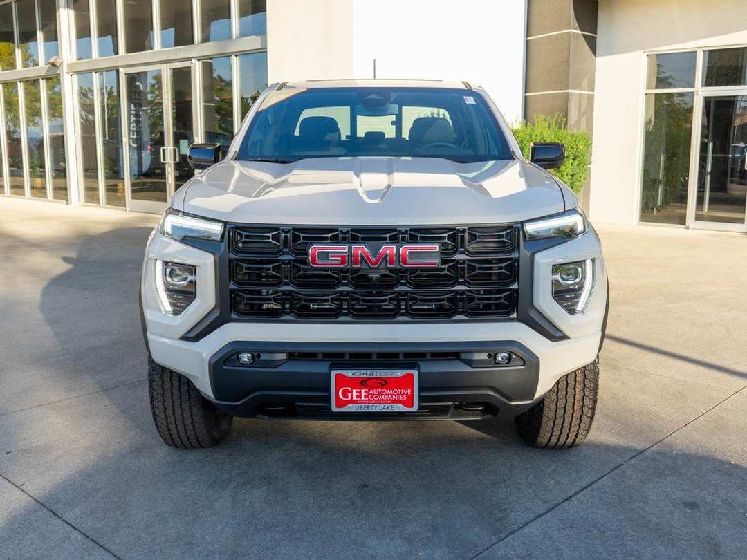 2026 GMC Canyon Elevation - Image 2
