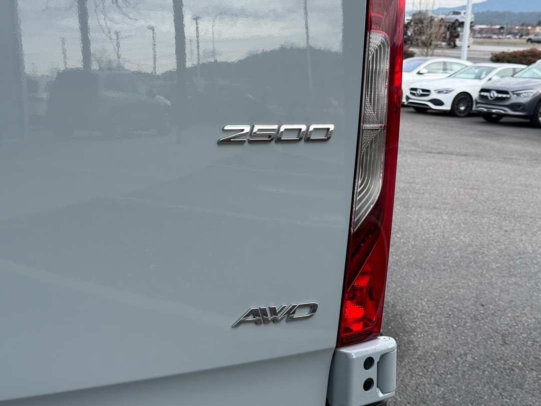 2026 Mercedes-Benz Sprinter 2500 Cargo 144 WB - Image 8