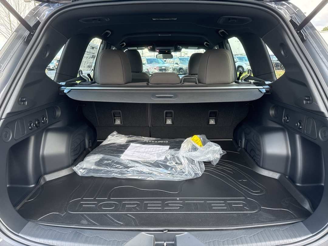 2026 Subaru Forester Base - Image 19