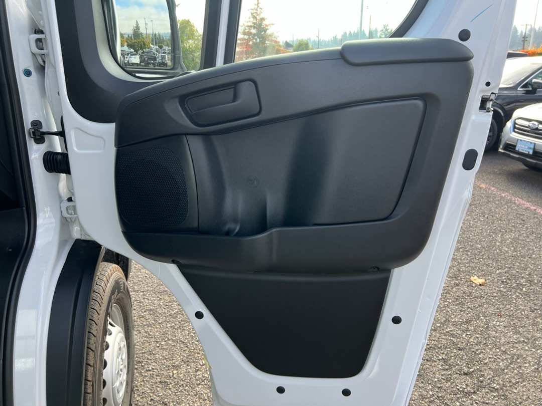 2026 Ram Promaster 1500 Low Roof - Image 24