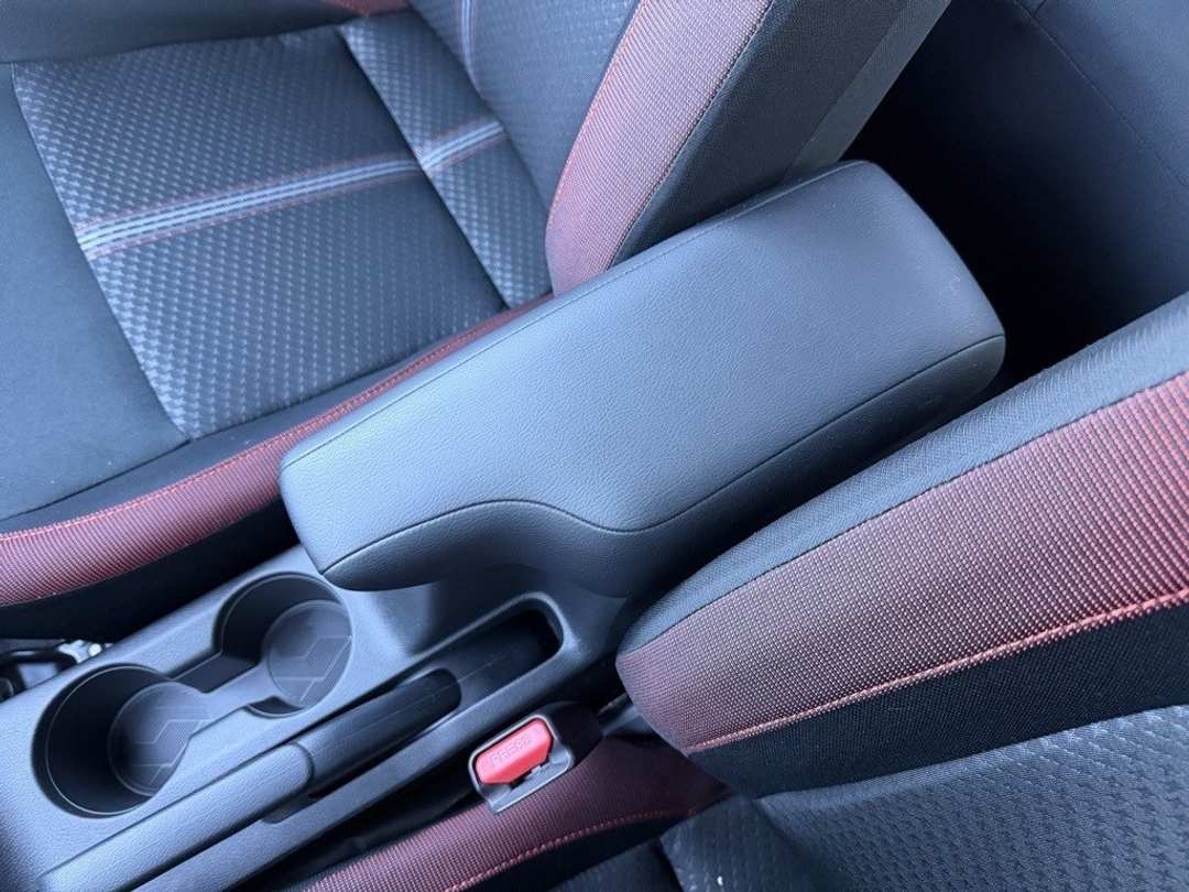 2025 Nissan Versa 1.6 SR - Image 22