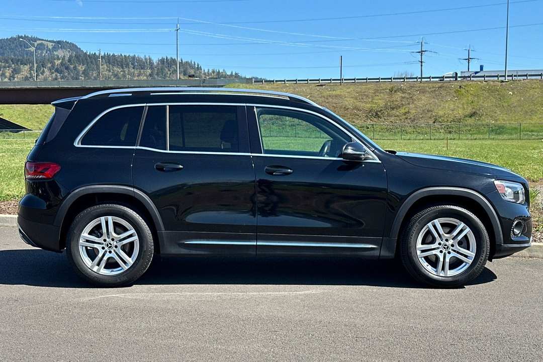 2020 Mercedes-Benz GLB GLB 250 - Image 2