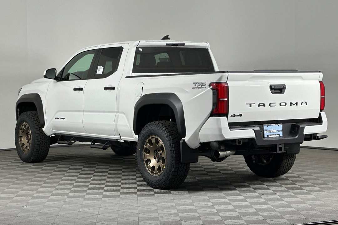 2025 Toyota Tacoma TRD OffRoad - Image 6