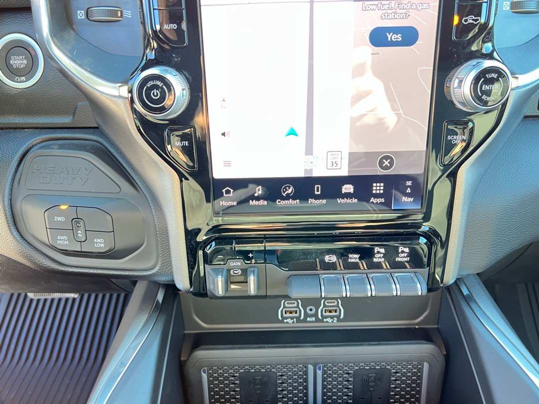 2026 Ram 3500 Laramie - Image 21