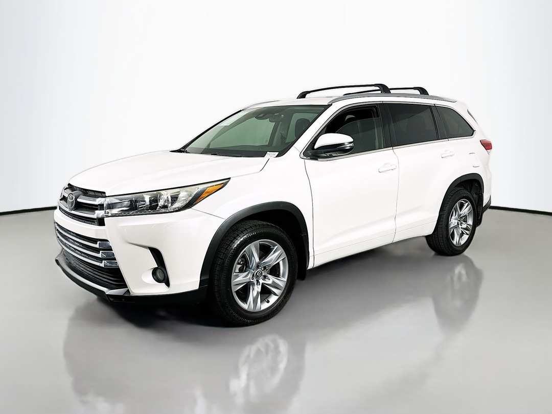 2017 Toyota Highlander Limited - Image 3