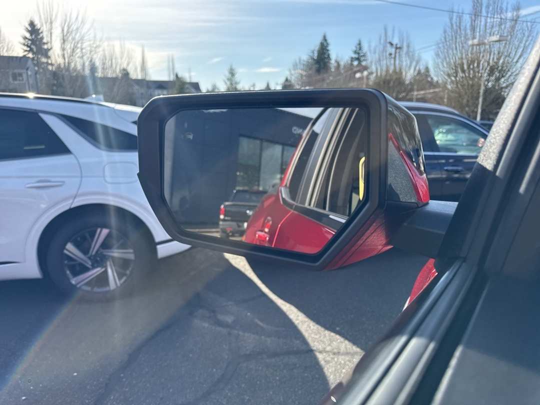 2023 GMC Canyon AT4X - Image 38