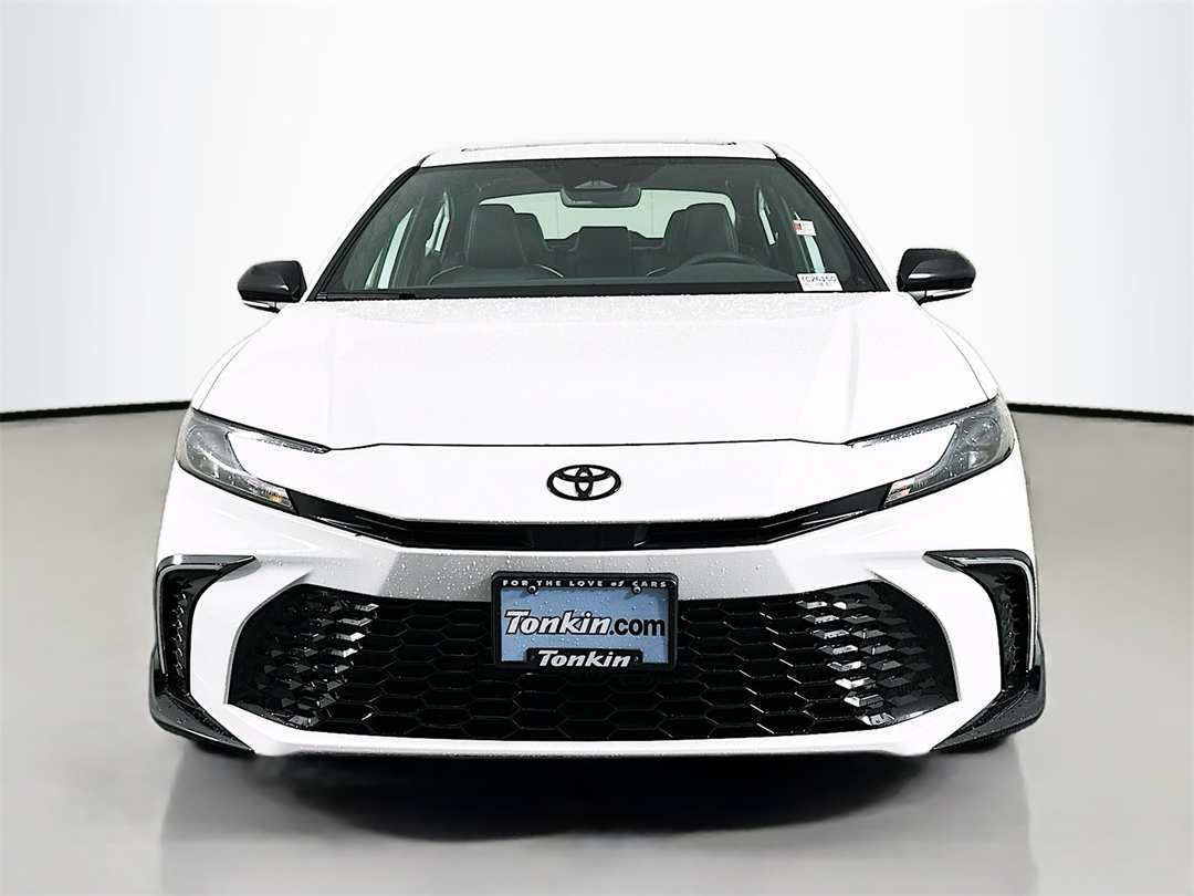 2026 Toyota Camry SE Nightshade - Image 2