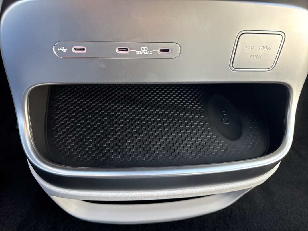 2026 Hyundai Ioniq 9 SEL - Image 24