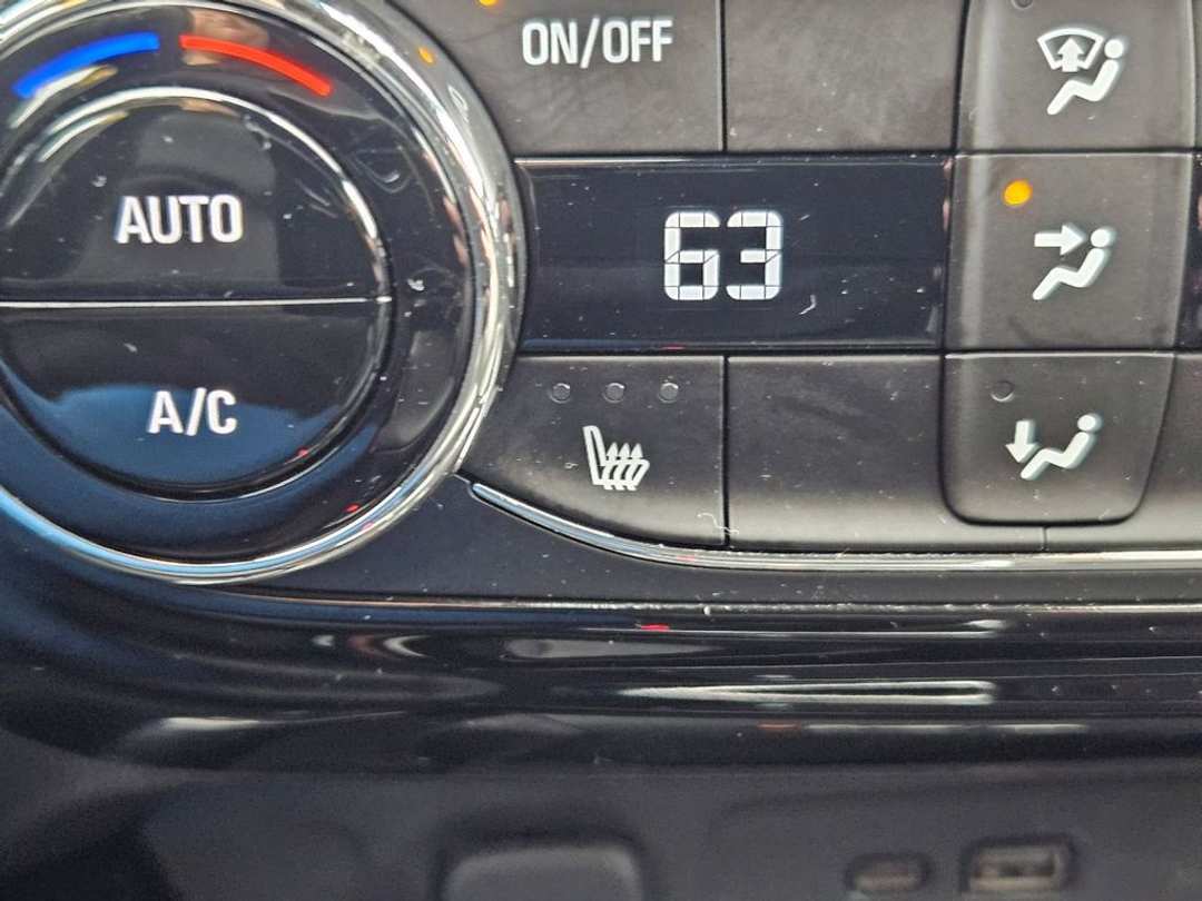 2025 Chevrolet Trax 2RS - Image 24