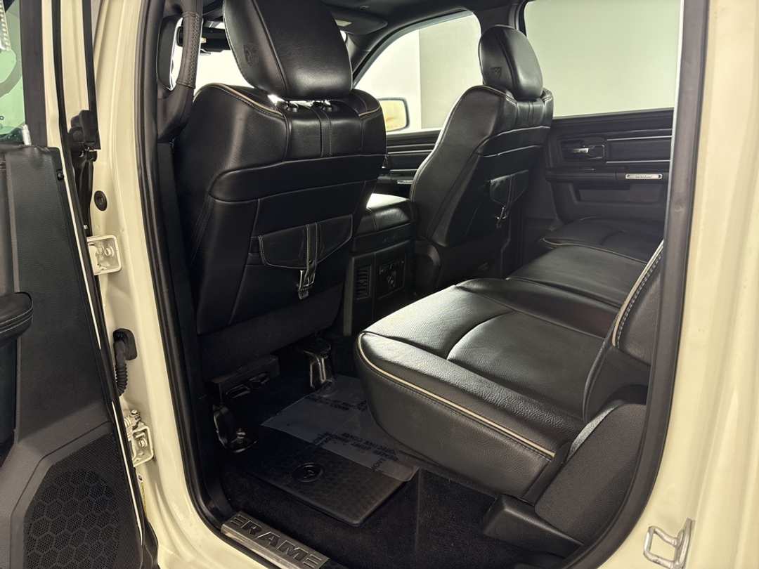 2017 Ram 1500 Limited - Image 19