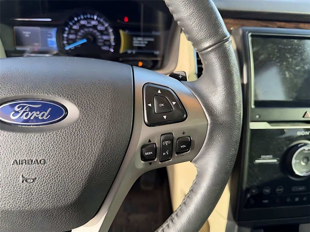 2019 Ford Flex Limited - Image 17