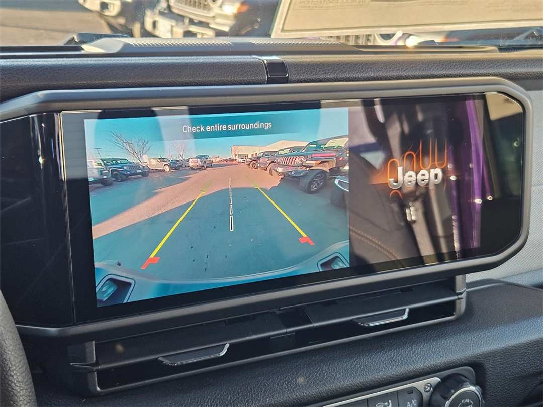 2026 Jeep Gladiator Sport - Image 21