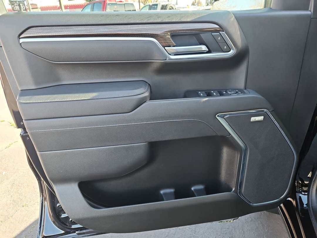 2026 Chevrolet Silverado 1500 RST - Image 10