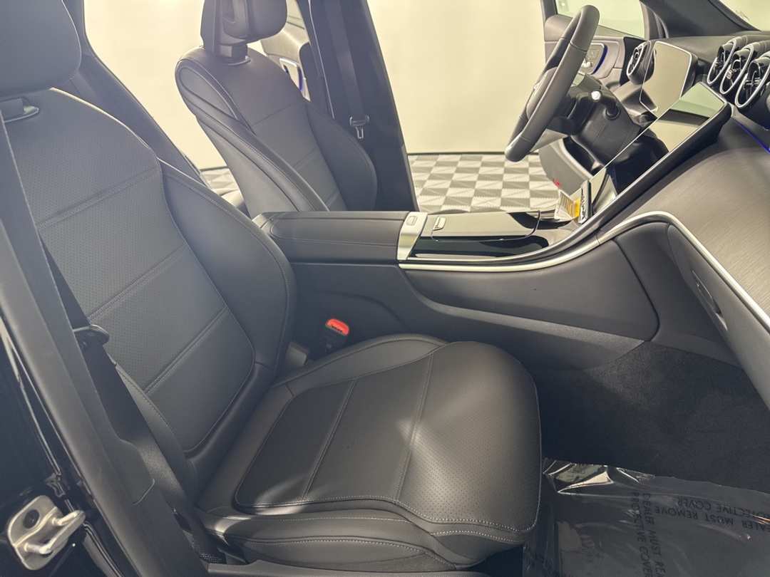 2026 Mercedes-Benz GLC GLC 300 - Image 16