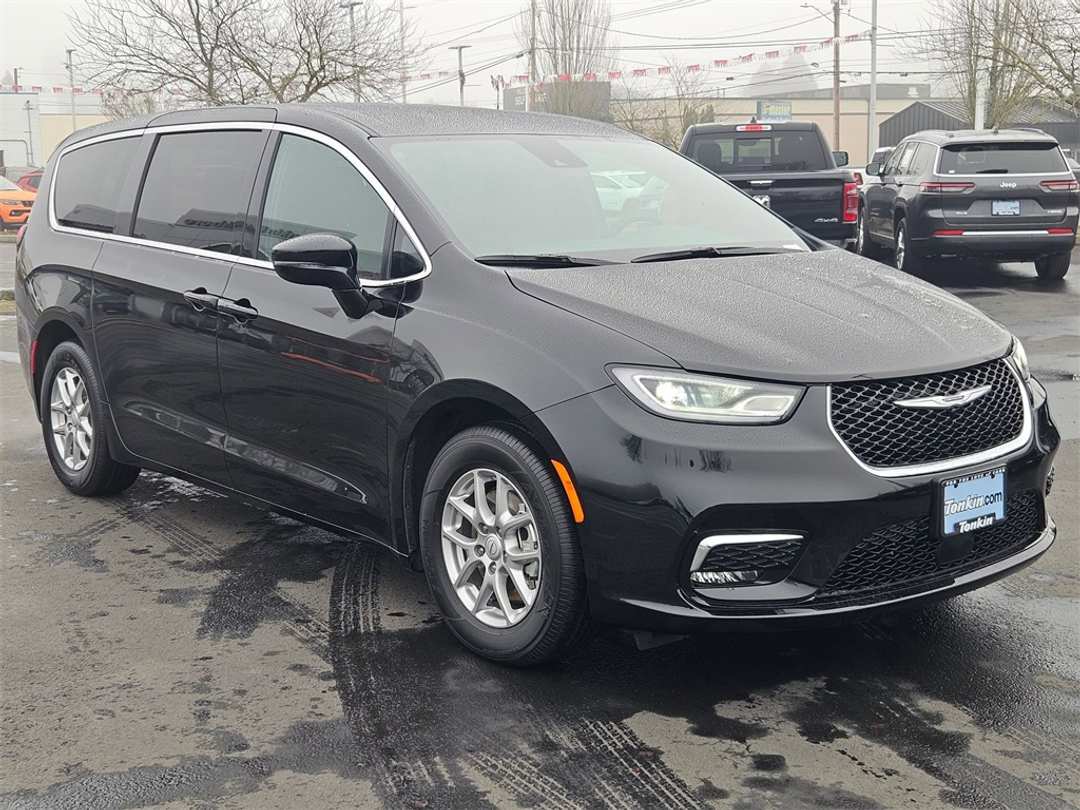 2026 Chrysler Pacifica Select - Image 8