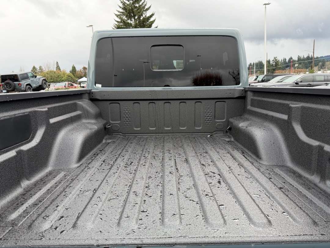 2026 Jeep Gladiator Rubicon - Image 11