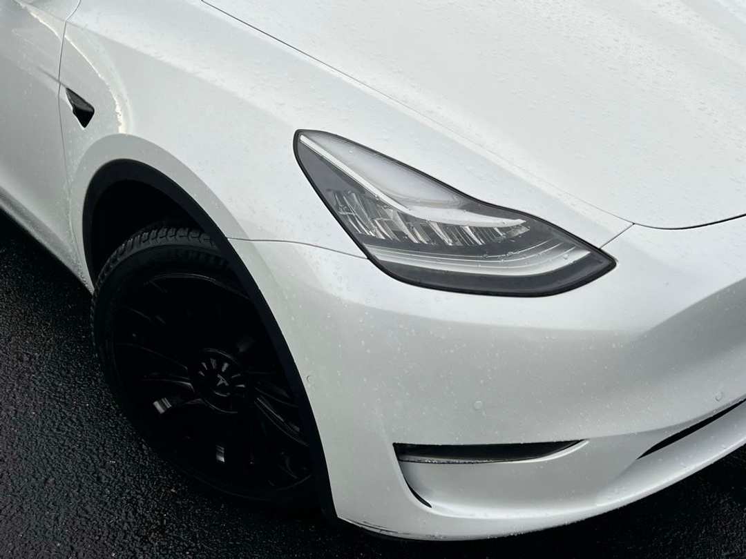 2021 Tesla Model Y Long Range - Image 2