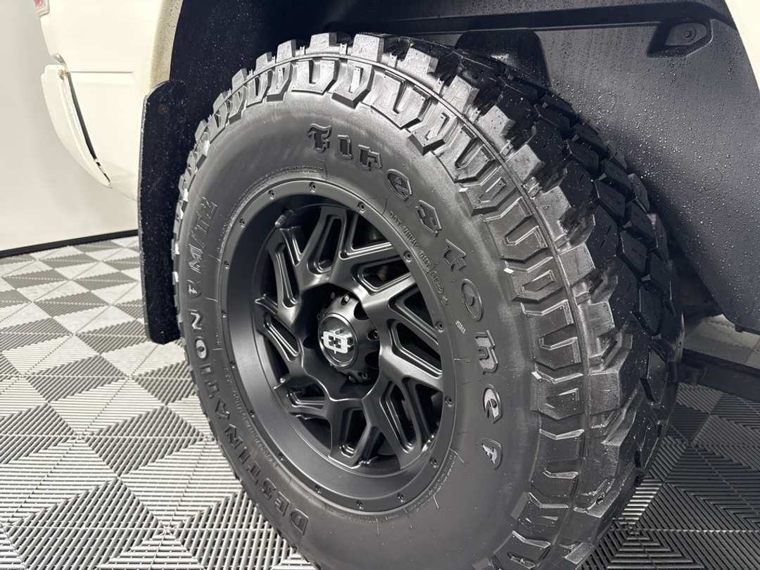 2017 Ram 1500 Limited - Image 10