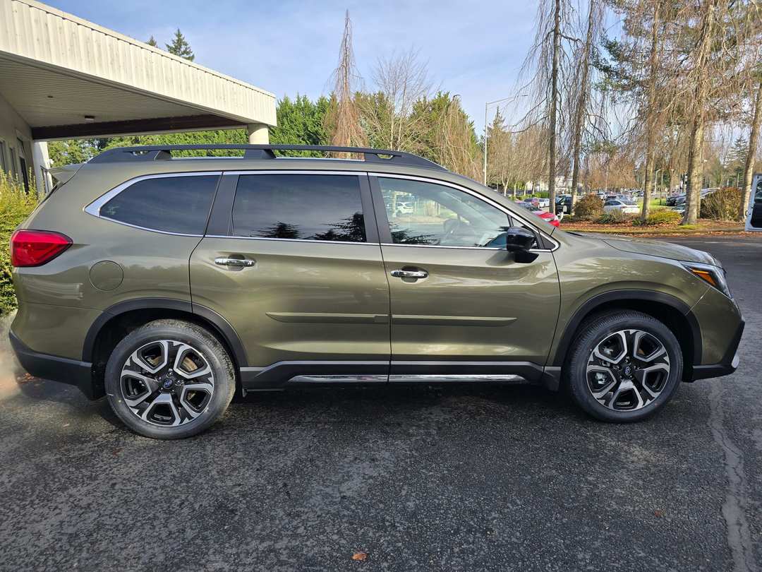 2026 Subaru Ascent Touring - Image 3